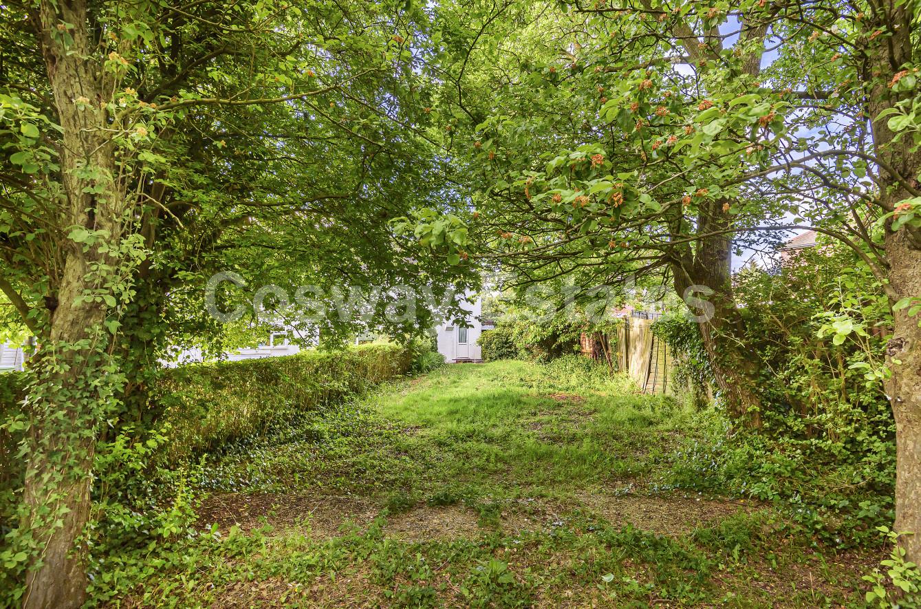 Riverdene, Edgware